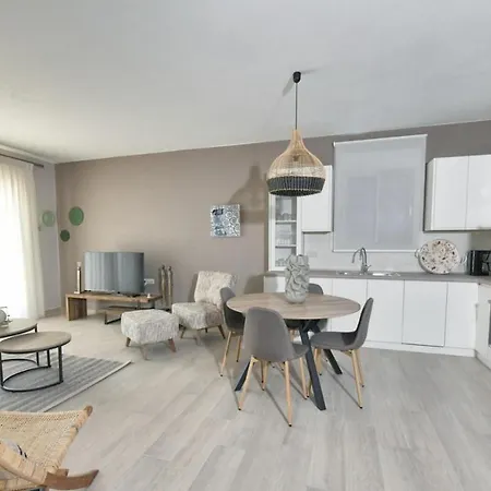 Apartment Cocoon Elegant Living Gerakini