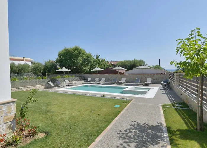 Cocoon Elegant Living *